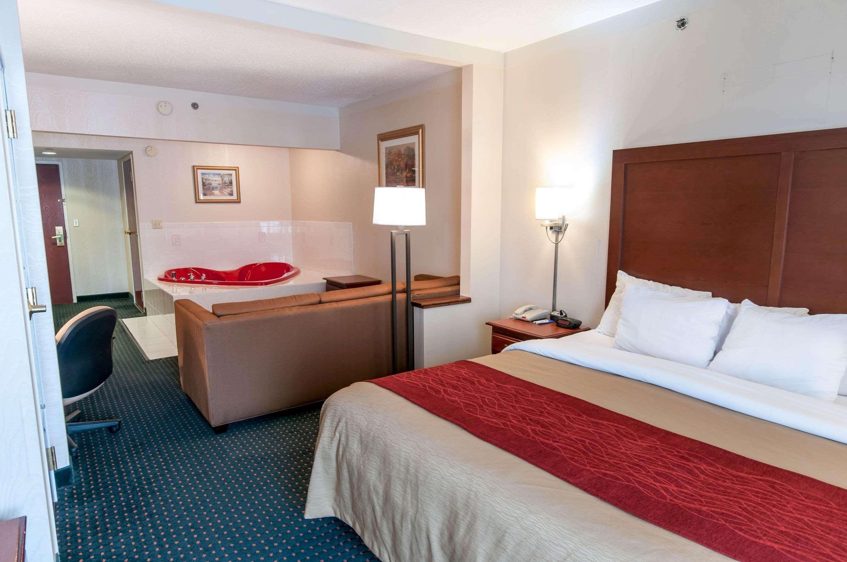 Comfort Inn & Suites Mount Pocono Zewnętrze zdjęcie