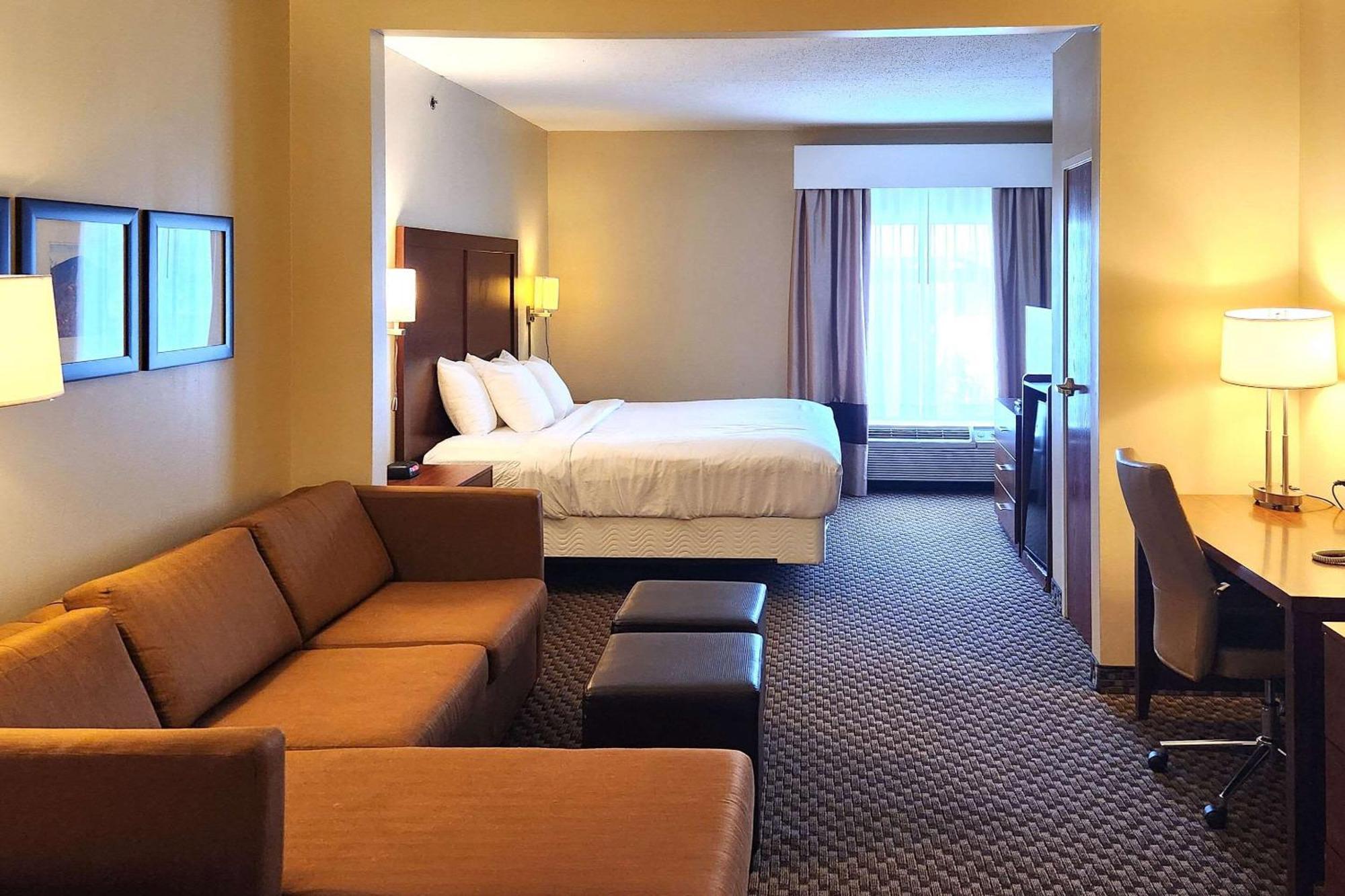 Comfort Inn & Suites Mount Pocono Zewnętrze zdjęcie