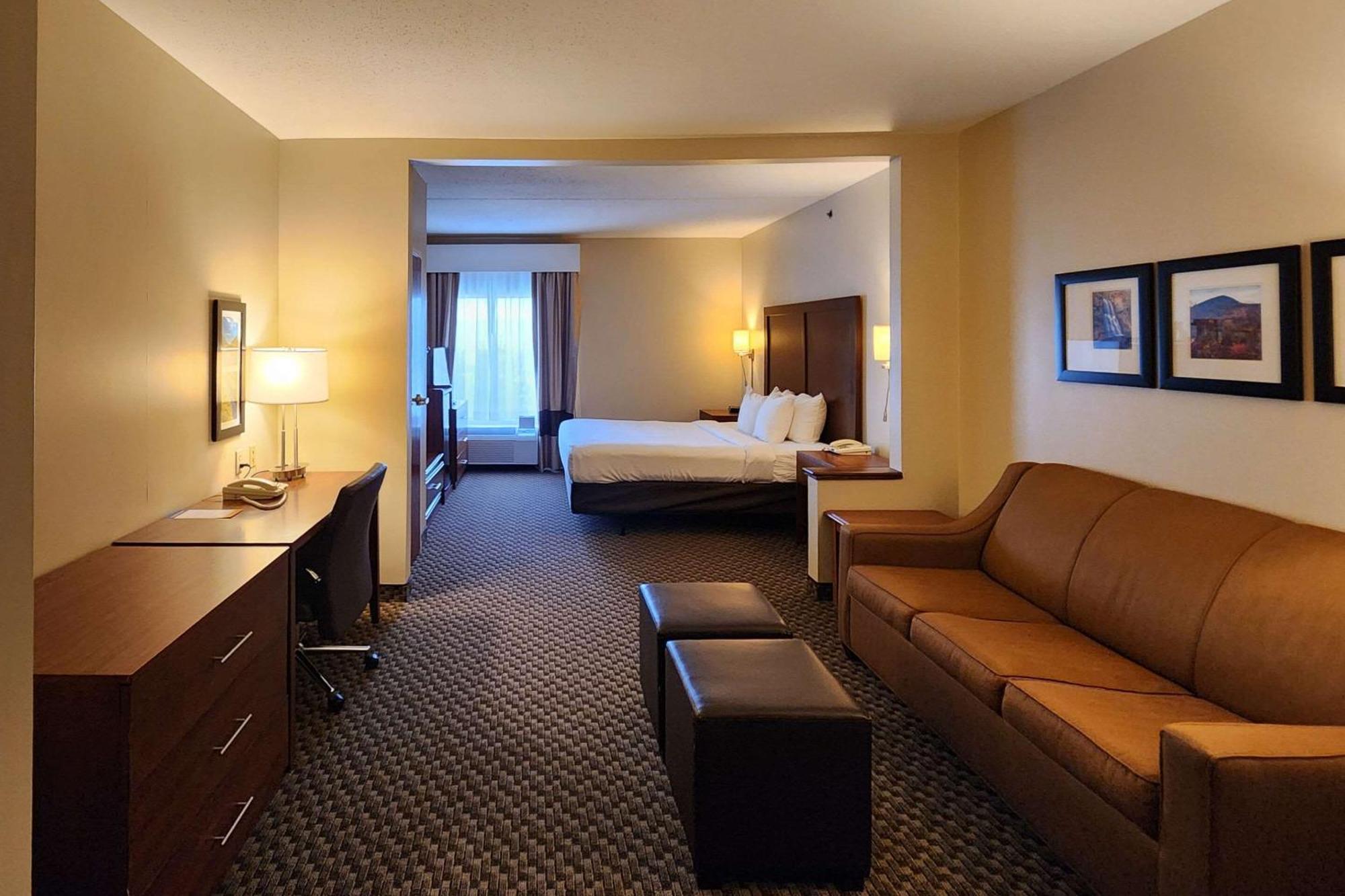 Comfort Inn & Suites Mount Pocono Zewnętrze zdjęcie