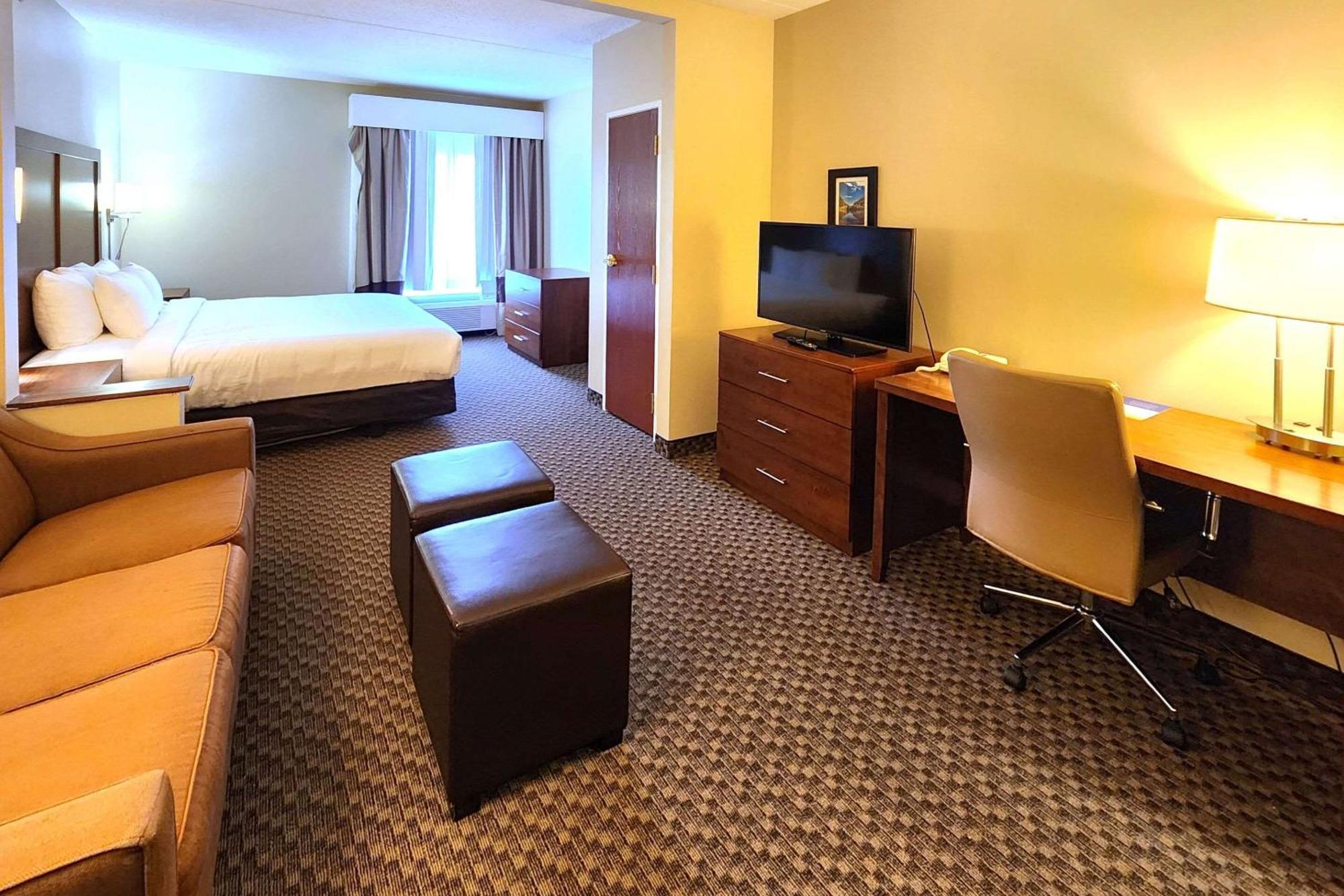 Comfort Inn & Suites Mount Pocono Zewnętrze zdjęcie