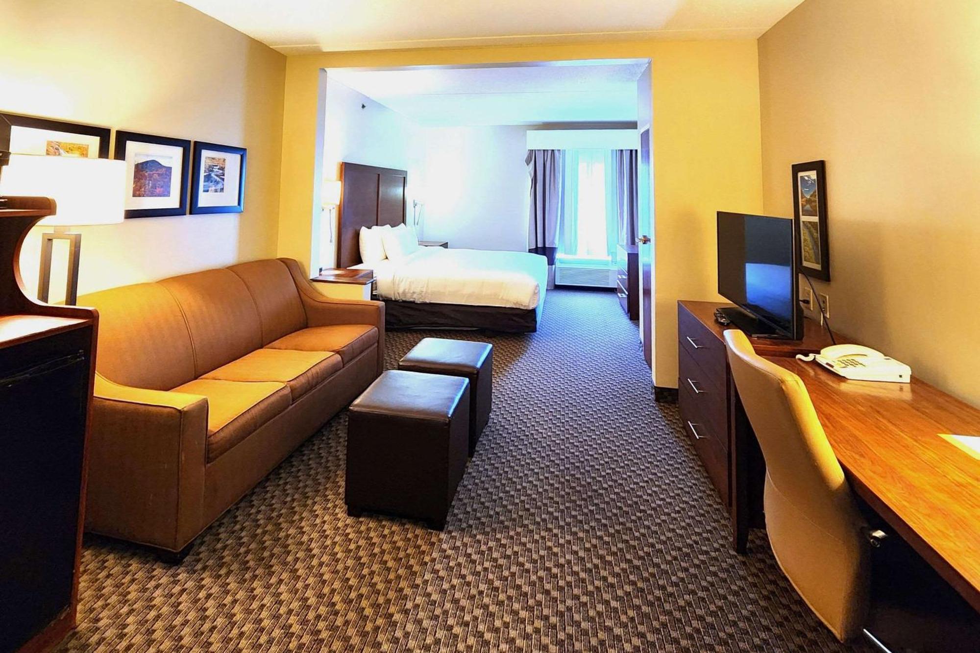 Comfort Inn & Suites Mount Pocono Zewnętrze zdjęcie