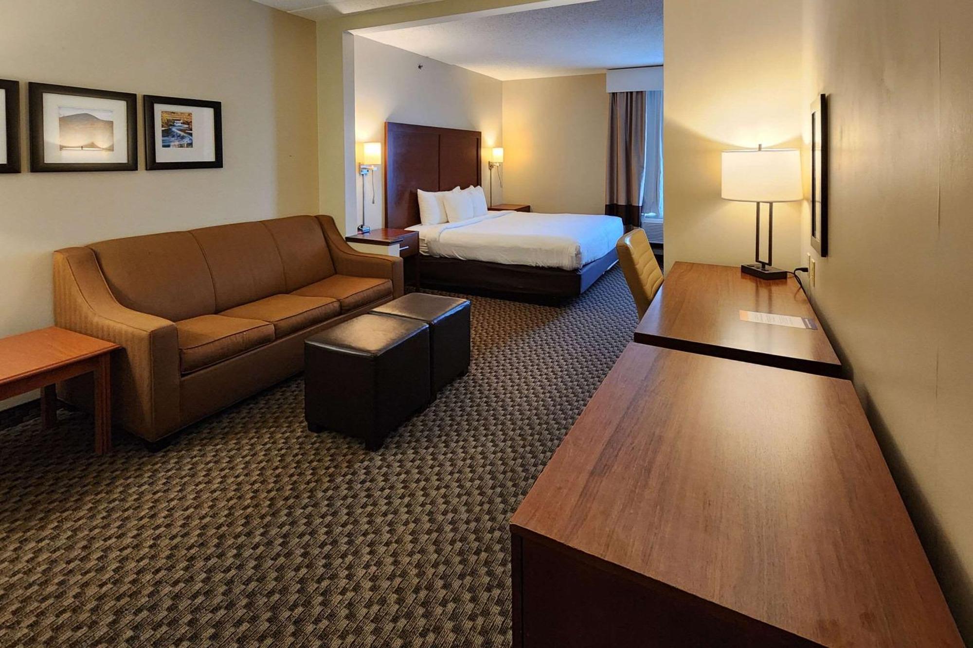 Comfort Inn & Suites Mount Pocono Zewnętrze zdjęcie