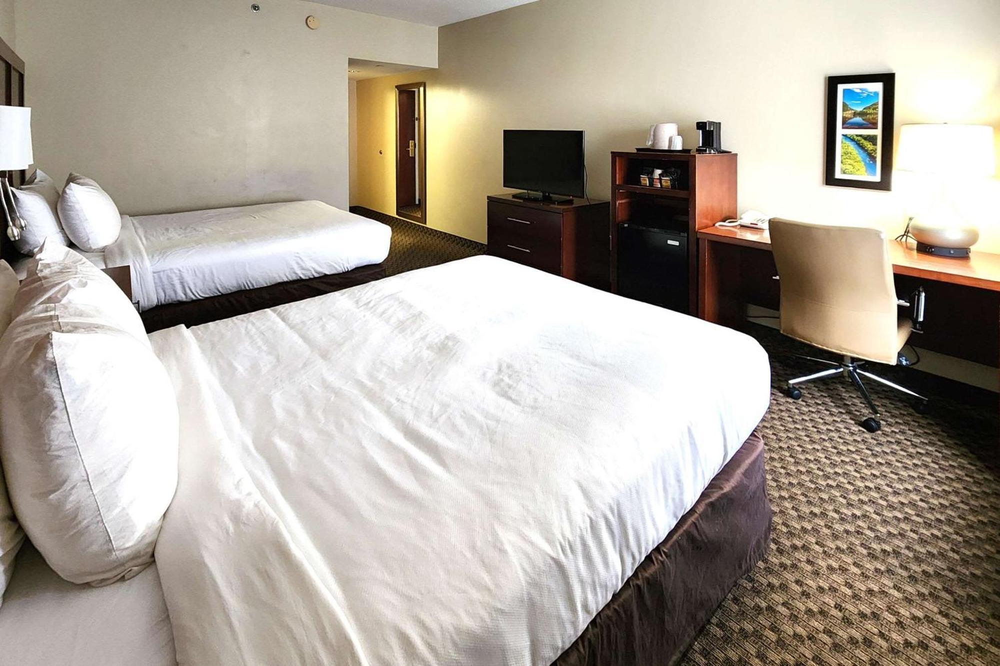 Comfort Inn & Suites Mount Pocono Zewnętrze zdjęcie
