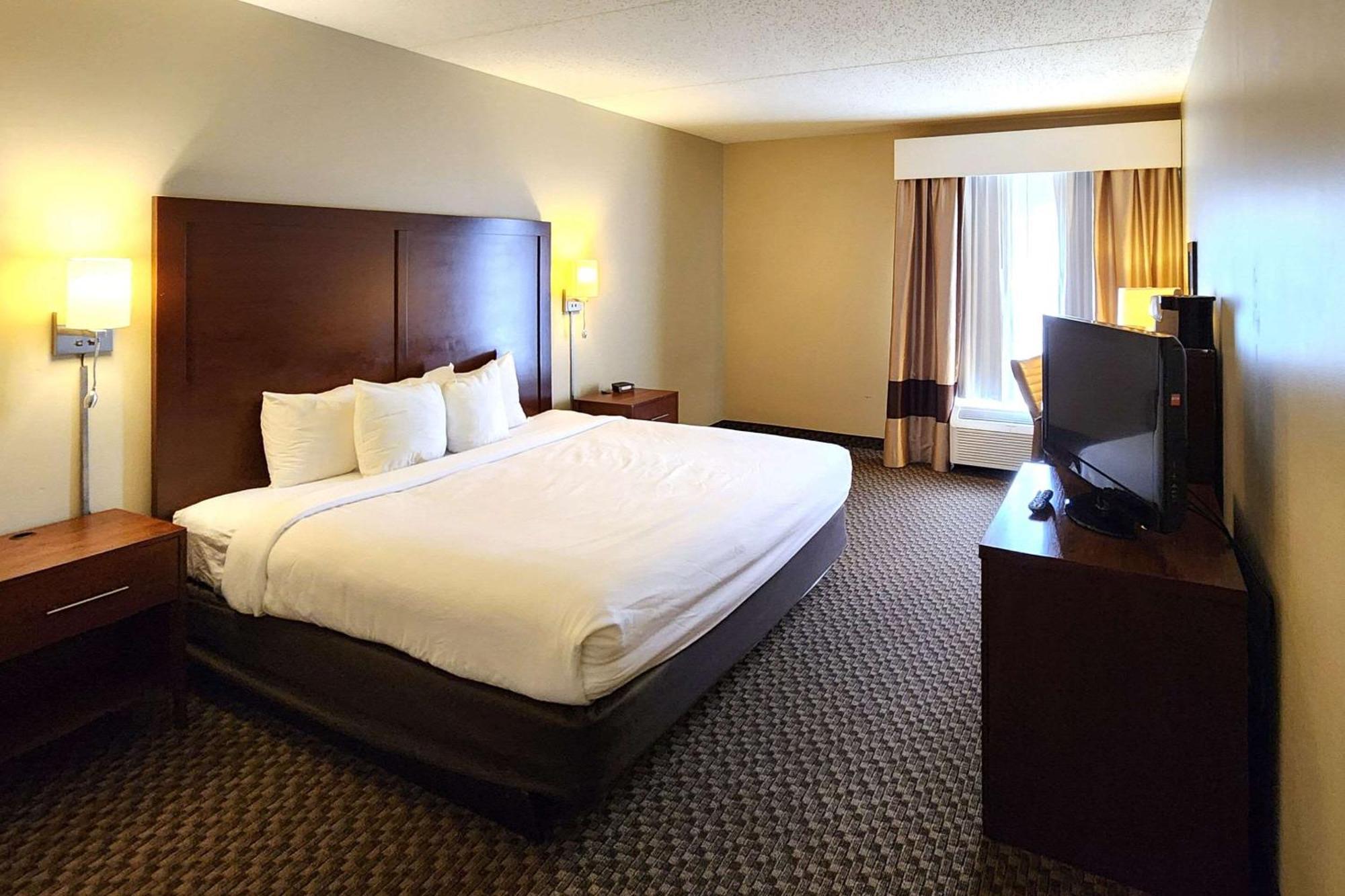 Comfort Inn & Suites Mount Pocono Zewnętrze zdjęcie
