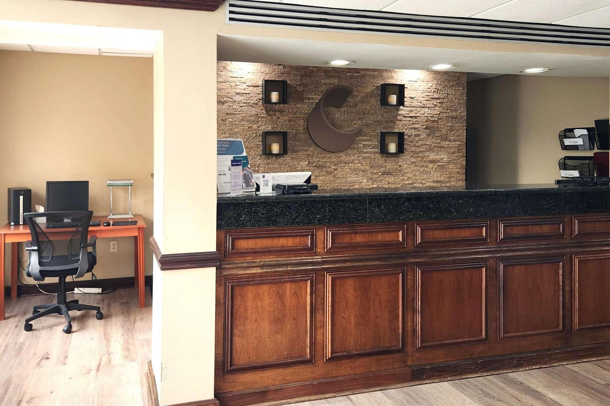 Comfort Inn & Suites Mount Pocono Zewnętrze zdjęcie