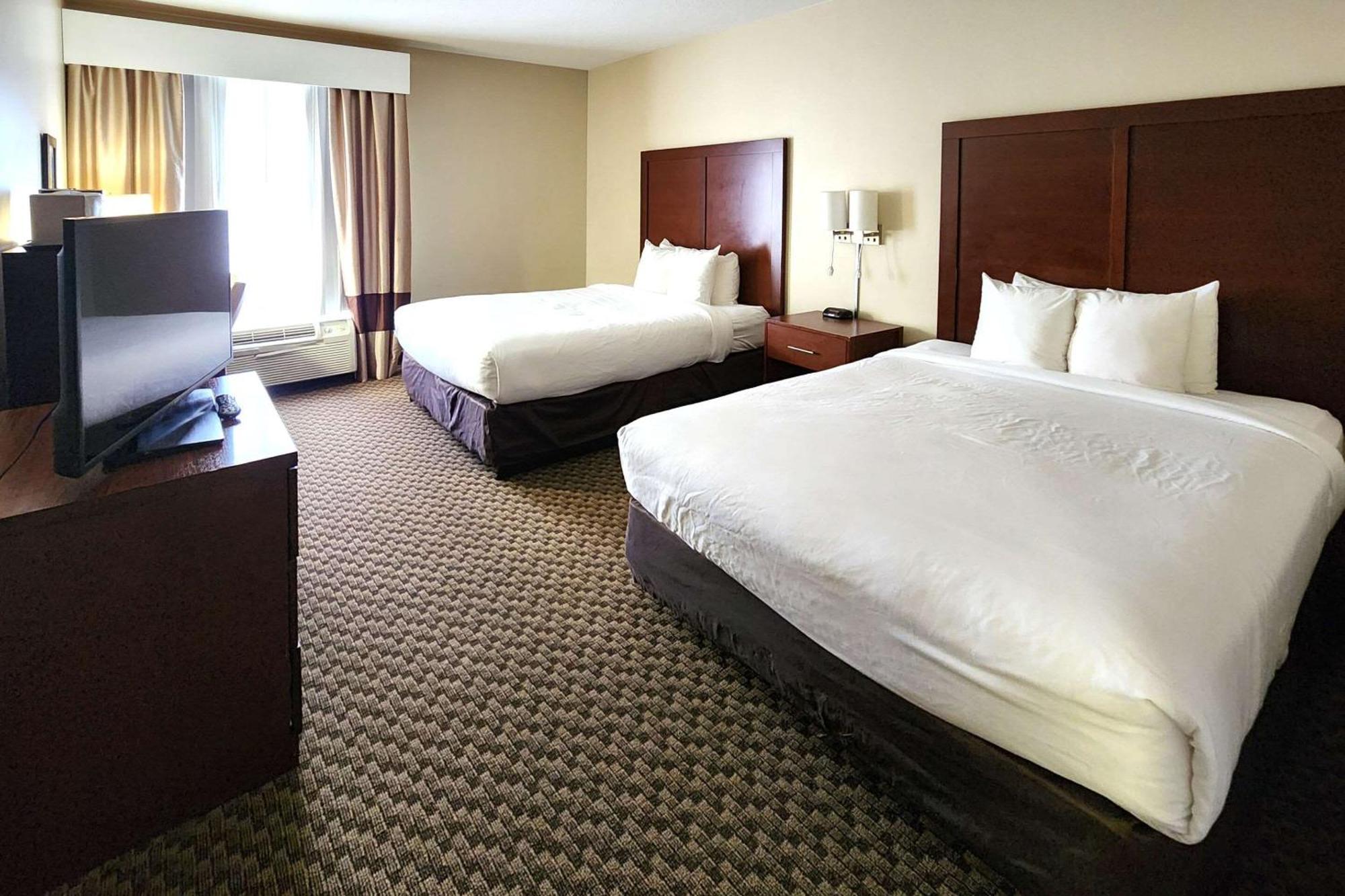 Comfort Inn & Suites Mount Pocono Zewnętrze zdjęcie